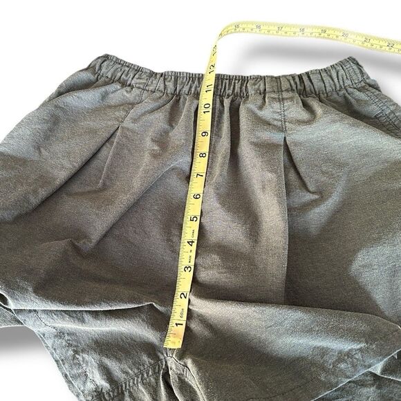 Cabela’s Women’s Green Nylon Pull On Shorts Outdoor  Small Green High Waisted - Picture 3 of 8